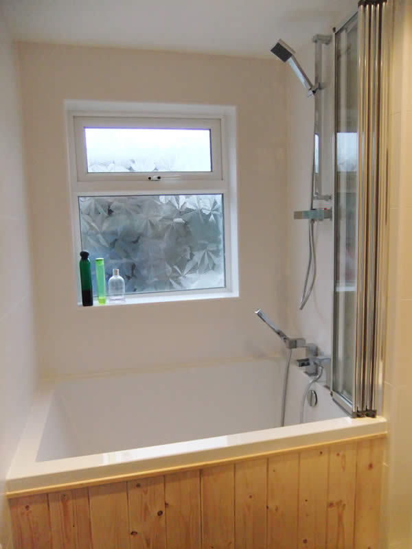 Deep Soaking Tub, Co. Down, N. Ireland - Cabuchon